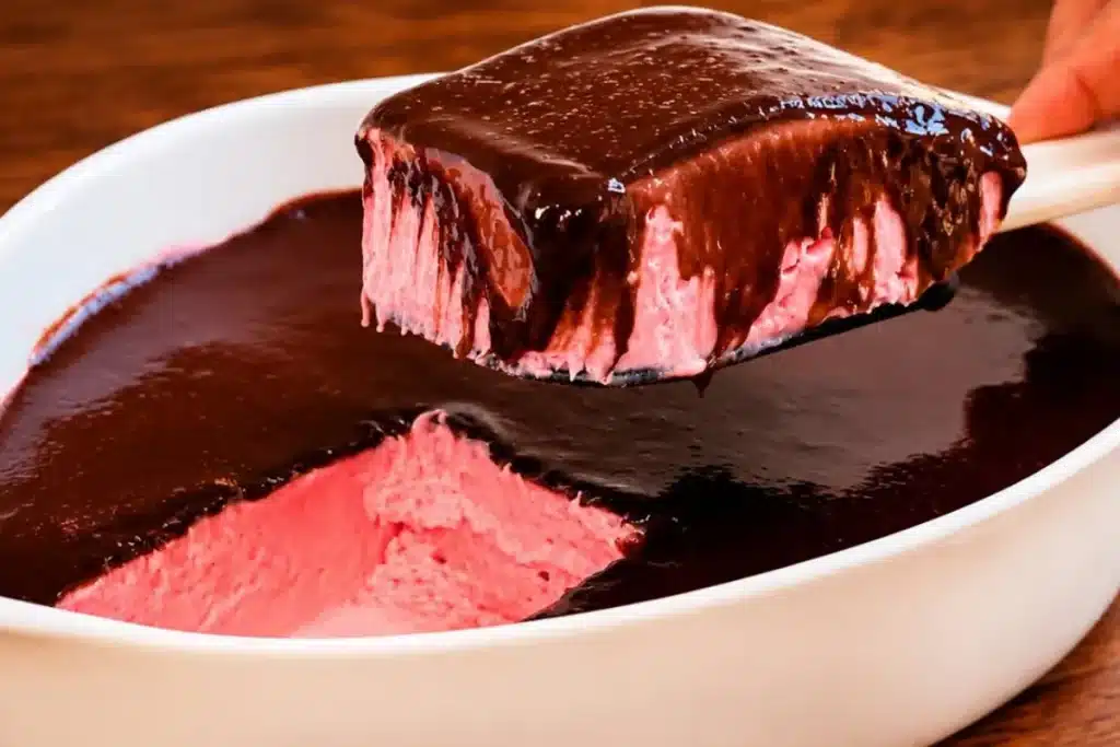 Sobremesa de morango fácil e rápida, um doce geladinho e espetacular que todos vão amar 4 Sobremesa de morango