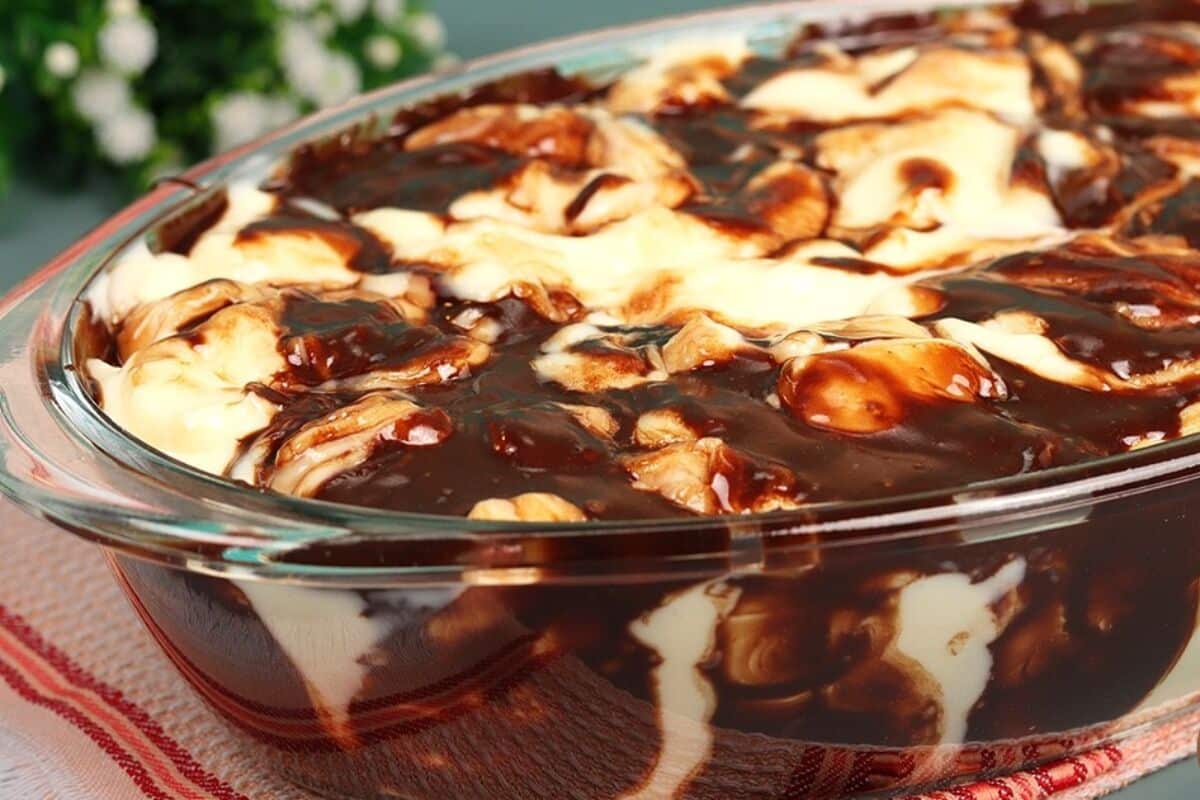 Sobremesa de Ninho gelada na travessa com uma camada trufada irresistível, para encantar a todos 125 Sobremesa de Ninho