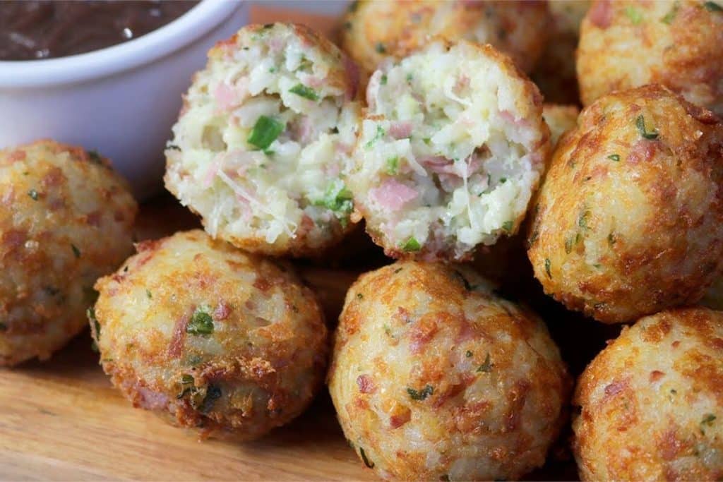 Bolinho de arroz feito sem desperdício e sem farinha de trigo, um petisco delicioso e crocante 172 Bolinho de arroz