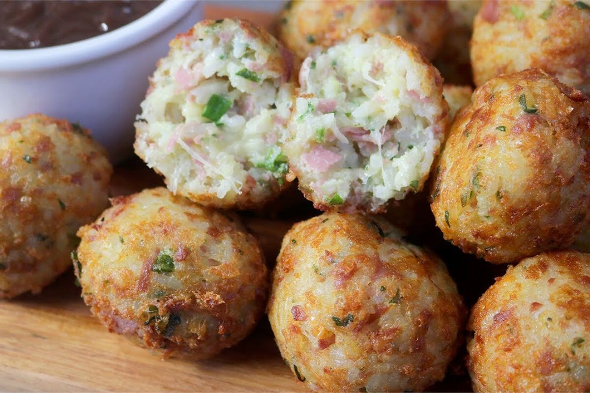 Bolinho de arroz feito sem desperdício e sem farinha de trigo, um petisco delicioso e crocante 171 Bolinho de arroz