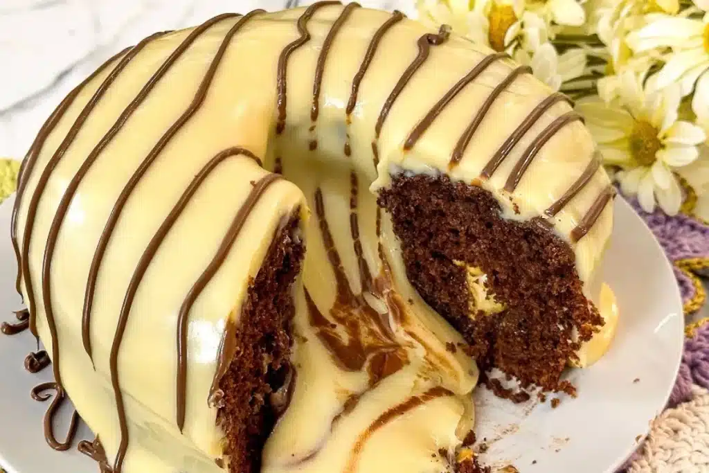 Bolo de festa fácil e simples, perfeito para iniciantes, com massa fofinha e recheio cremoso 4 Bolo de festa fácil