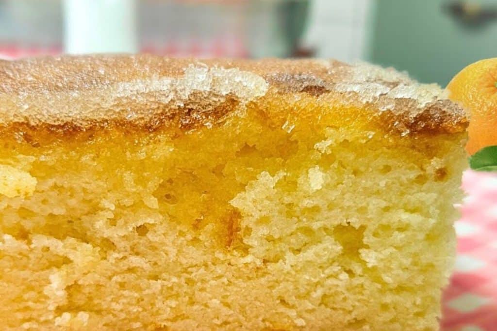 Bolo de laranja com calda e casquinha doce super fofinho e perfumado, perfeito para a hora do café 62 Bolo de laranja com calda