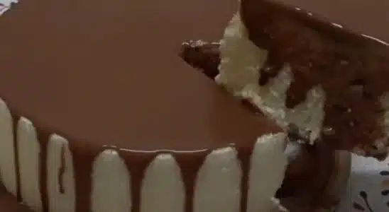 Bolo sem forno incrível feito sem ovo e sem farinha de trigo, para fazer com rapidez e arrasar 4 Bolo sem forno
