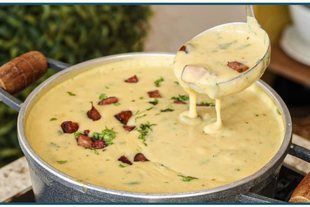 Caldo de batata com calabresa fácil, rápido e saboroso, uma refeição bem aconchegante no seu jantar 144 Caldo de batata com calabresa