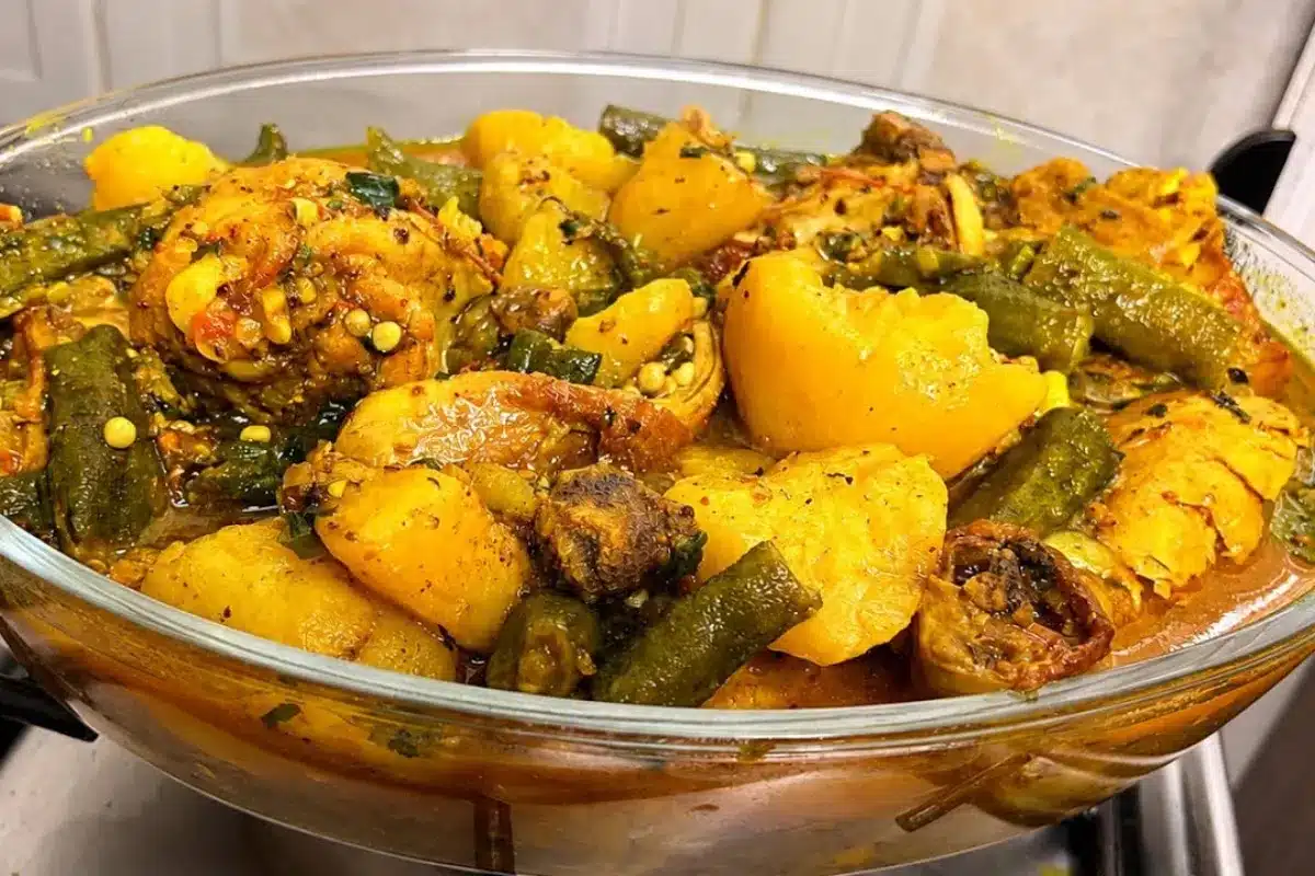 Frango com quiabo super suculento e muito bem temperado, feito daquele jeito tradicional de vó 187 Frango com quiabo