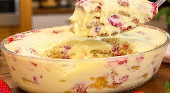 Pavê de morango cremoso