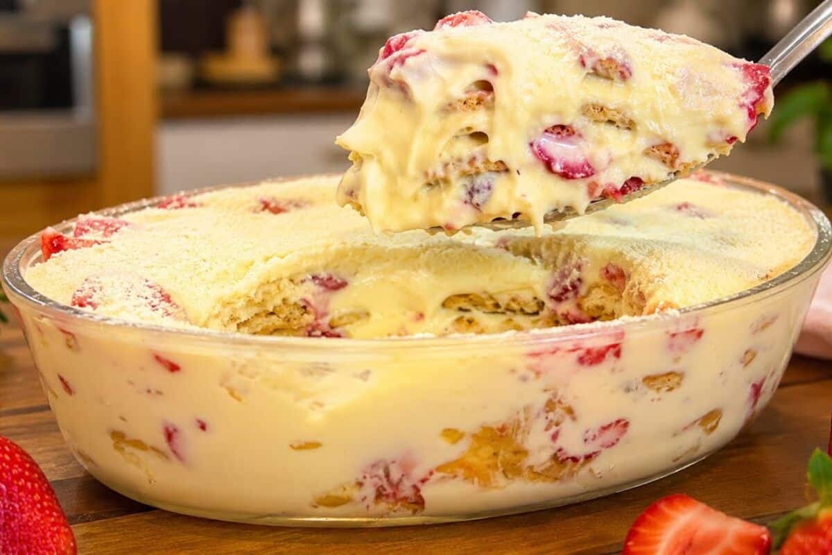 Pavê de morango cremoso