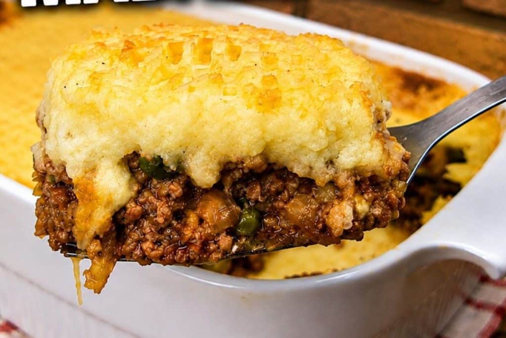 Torta Madalena fácil, econômica e saborosa, com recheio de carne moída bem temperado 112 Torta Madalena