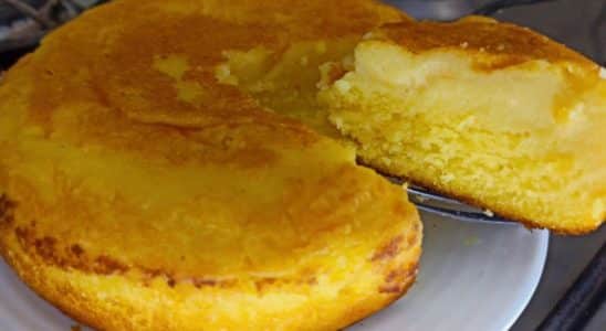 Bolo de fubá de frigideira