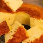 Bolo de milho cremoso feito no liquidificador parecendo pudim de padaria, uma gostosura 1 Bolo de milho cremoso
