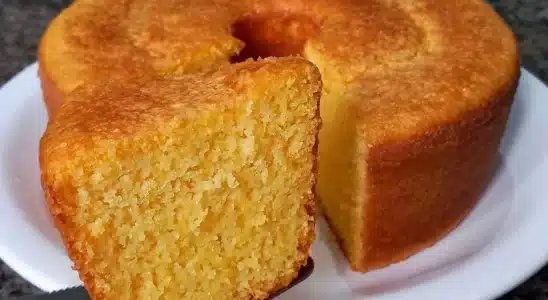 Bolo de flocão sem trigo com um segredo especial para ficar úmido, fofinho e saboroso 4 Bolo de flocão sem trigo