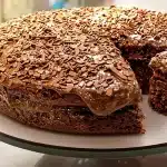 Bolo gelado de chocolate fácil, super molhadinho e bem fofinho que rende bastante, uma delícia 1 Bolo gelado de chocolate