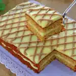 Bolo indiano fácil e delicioso com massa fofinha e recheio cremoso, para acompanhar aquele café quentinho 1 Bolo indiano