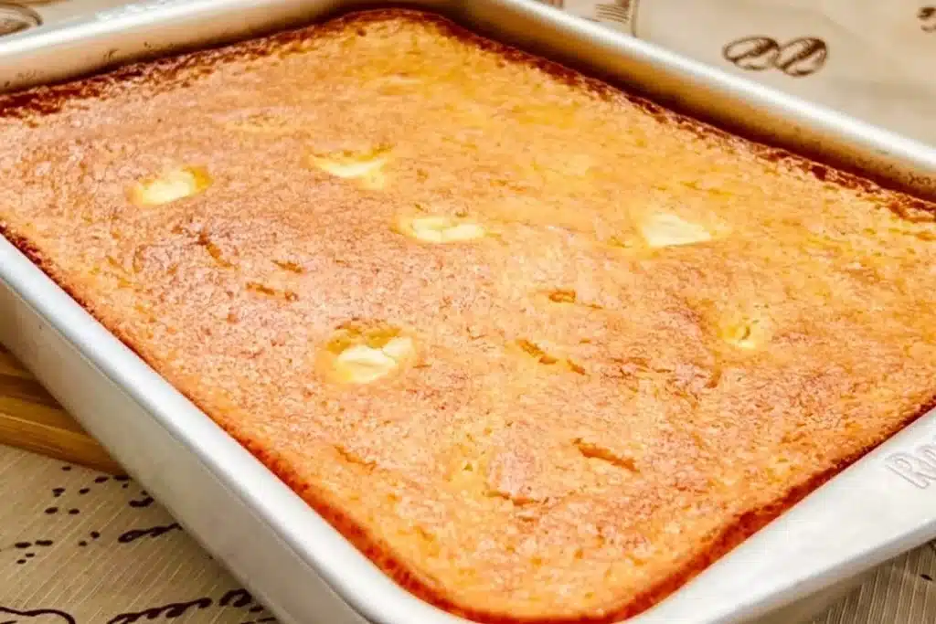 Bolo pamonha feito com milho de latinha super cremoso e prático, que vai fazer sucesso no seu café da tarde 4 Bolo pamonha