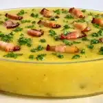 Caldo de mandioca bem temperado e cremoso, uma receita reconfortante que todos vão amar 2 Caldo de mandioca