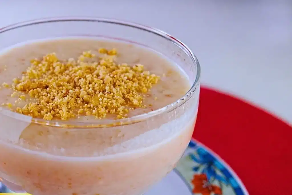 Canjica cremosa muito bem temperada e com gostinho caipira tradicional, uma delícia 4 Canjica cremosa