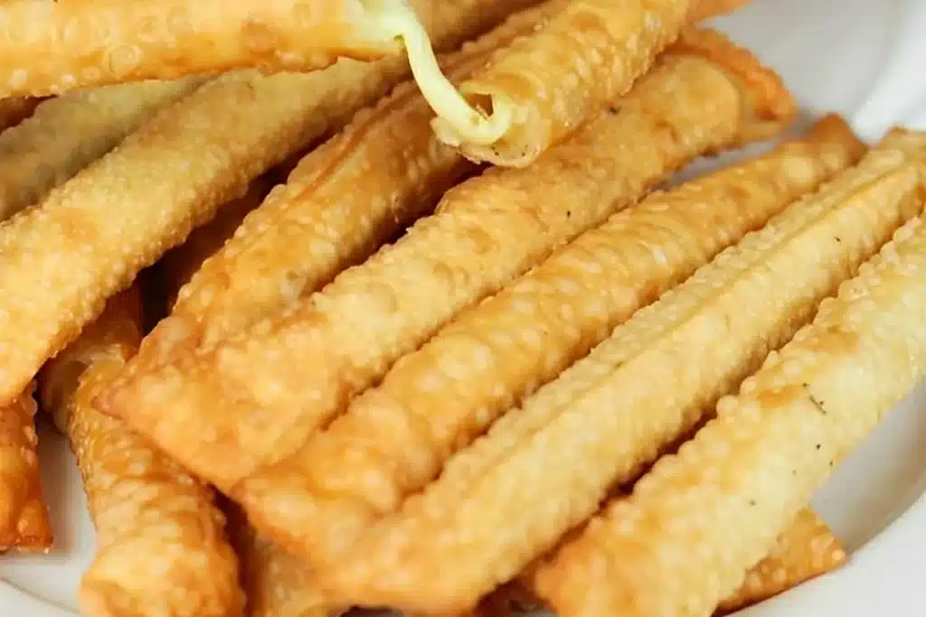 Cigarrete de queijo feito com apenas dois ingredientes, um aperitivo fácil, crocante e delicioso 4 Cigarrete de queijo