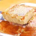 Cocada de forno cremosa feita com leite condensado, douradinha por fora e macia por dentro 2 Cocada de forno