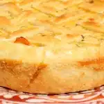 Empadão de camarão cremoso feito com massa podre que derrete na boca e recheio delicioso 1 Empadão de camarão cremoso