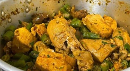 Frango com quiabo sem baba