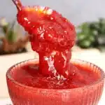 Geleia de morango simples e fácil, perfeita para você servir com torradas na hora do café 1 Geleia de morango