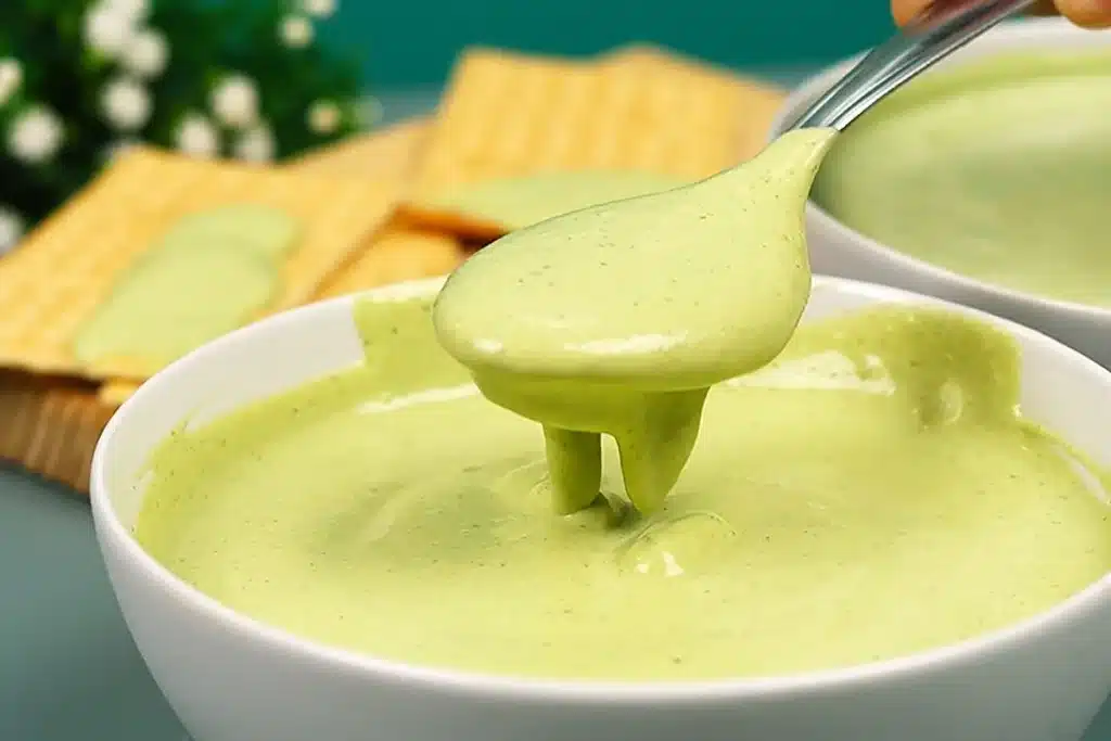 Molho verde de lanchonete: cremoso, gostoso e rápido de fazer com duas opções fáceis 4 Molho verde de lanchonete