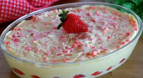 Morango cravejado de travessa