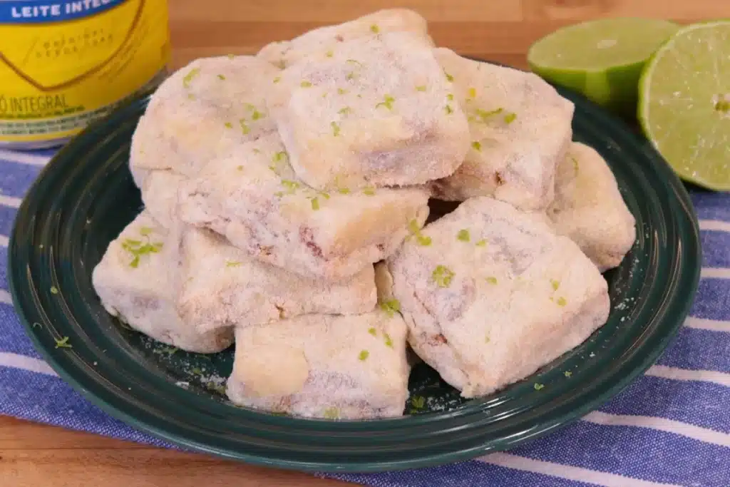 Palha italiana de limão cremosa e fácil, uma opção perfeita para seu faça e venda ou para saborear com a família 4 Palha italiana de limão