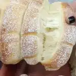 Pão doce fofinho que parece algodão doce de tão macio, perfeito para o seu café da manhã 2 Pão doce fofinho