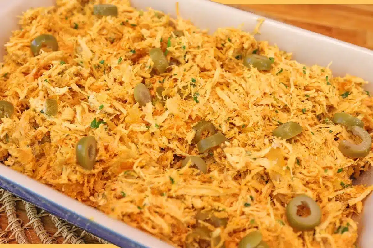 Recheio de frango para salgado cremoso e bem temperado, para utilizar em coxinhas, panquecas, lasanhas e empadões 147 Recheio de frango para salgado