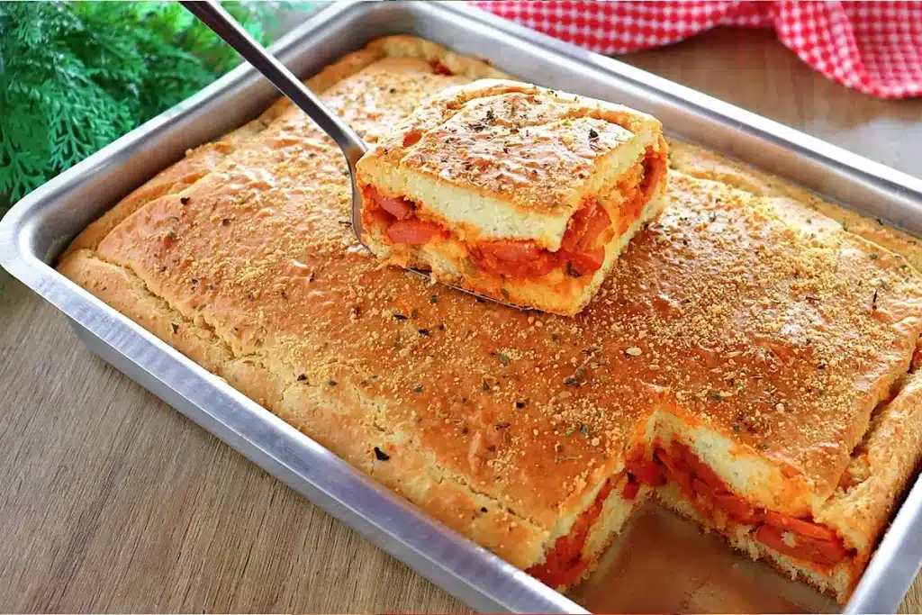 Torta de salsicha econômica, feita com rapidez no liquidificador, que rende bastante e fica divina 4 Torta de salsicha