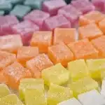 Bala de gelatina caseira gostosa, simples e rápida, para surpreender e alegrar as crianças 1 Bala de gelatina