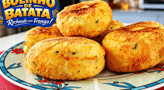 Bolinho de batata recheado