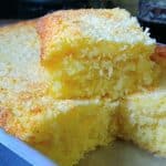 Bolo de mandioca com coco