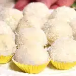 Brigadeiro de queijo diferente de tudo que você já provou, com uma combinação cremosa e irresistível 1 Brigadeiro de queijo