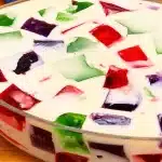 Mosaico de gelatina tradicional super colorido e cremoso, uma sobremesa linda que todo mundo adora 1 Mosaico de gelatina