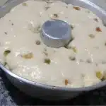 Panetone de liquidificador feito diretamente na forma de pudim, super fofinho e delicioso 1 Panetone de liquidificador