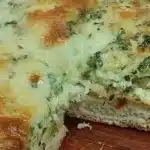 Pão de alho caseiro bem recheado com creme crocante e saboroso, para você assar no forno ou na churrasqueira 1 Pão de alho caseiro