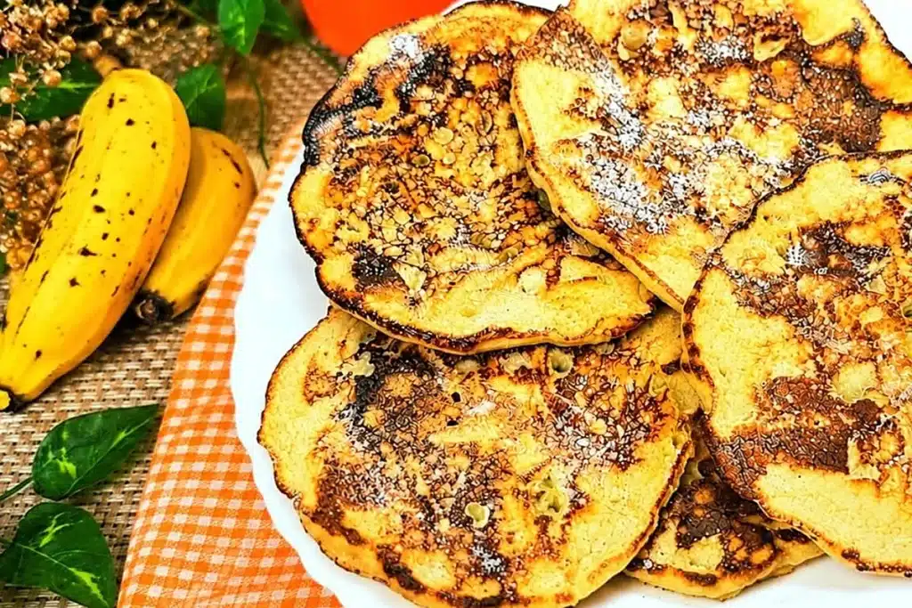 Pãozinho de banana rápido feito na frigideira para garantir um café da manhã super saboroso 4 Pãozinho de banana