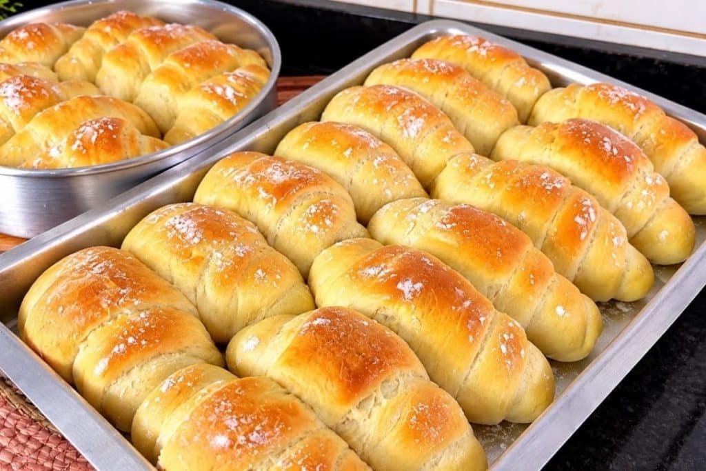 Pãozinho doce caseiro fácil, prático e fofinho, para fazer para quem você ama e receber muitos elogios 26 Pãozinho doce caseiro