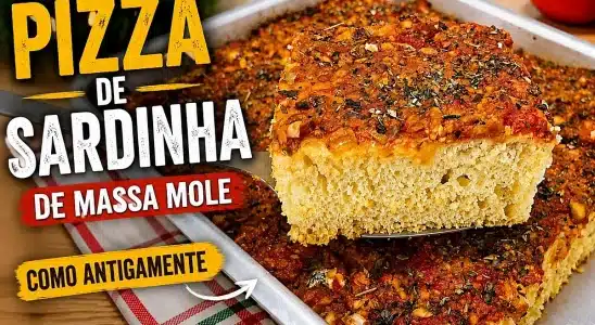 Pizza de sardinha prática com massa mole preparada do jeito tradicional, ideal para o lanche da família 3 Pizza de sardinha