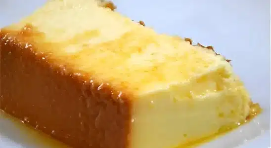 Pudim de abacaxi feito no liquidificador com a própria fruta: fácil, rápido, prático e delicioso 3 Pudim de abacaxi