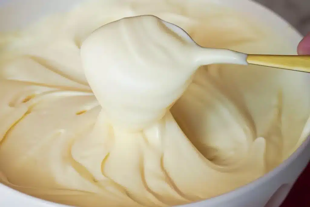 Recheio de Ninho para bolos e tortas muito macio e aveludado, uma perfeição para as suas receitas 4 Recheio de Ninho para bolos