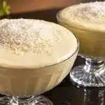 Sobremesa de 2 ingredientes super rápida e prática feita no liquidificador, um doce incrível 1 Sobremesa de 2 ingredientes