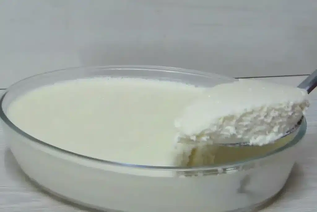 Sobremesa de 4 ingredientes, um doce geladinho e irresistível sem dar nenhum trabalho 4 Sobremesa de 4 ingredientes