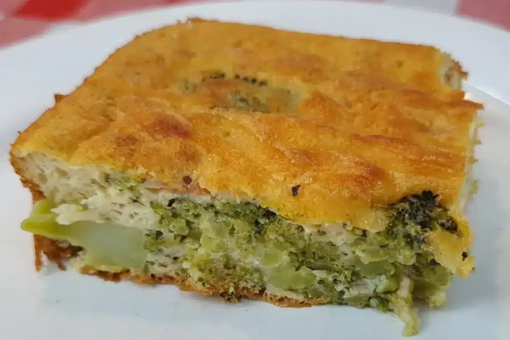 Torta de legumes saudável feita sem farinha de trigo, uma refeição levinha e saborosa 4 Torta de legumes