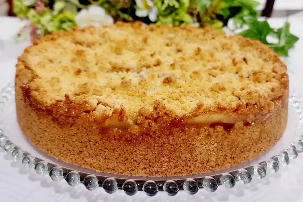 Torta de maçã cremosa com massa amanteigada e perfume de canela, para impressionar a todos 4 Torta de maçã