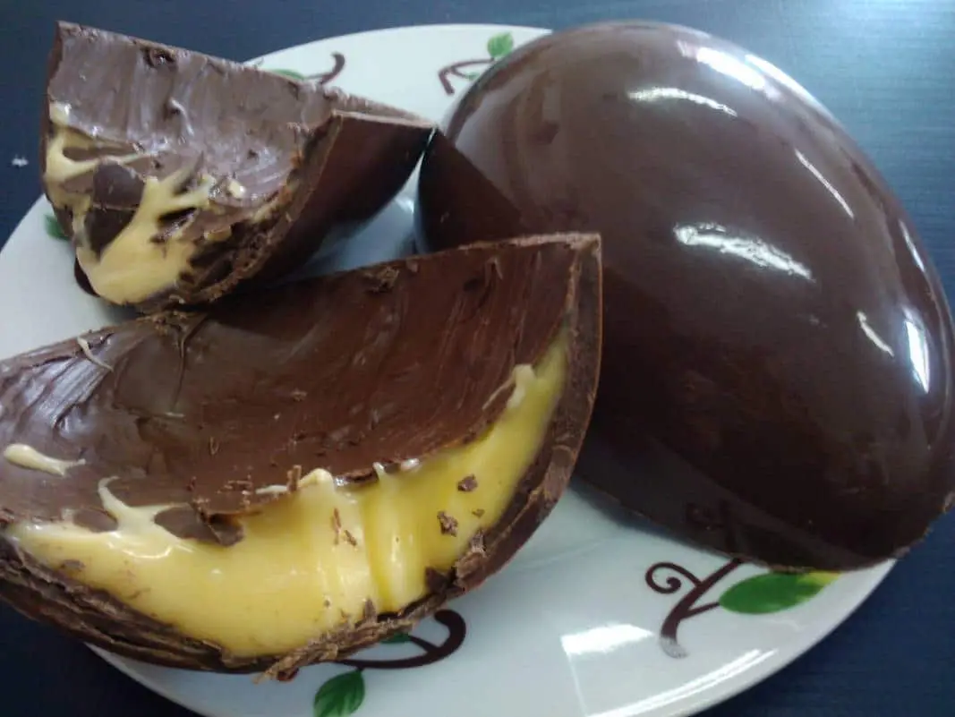 ovo-de-colher-½-ovo-na-caixa-ovo-de-colher