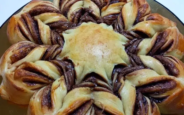 Pão Estrela de Nutella 4 receita-como-fazer-pao-brioche-estrela-flor-de-nutella-2