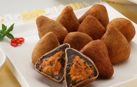 coxinha feijoada